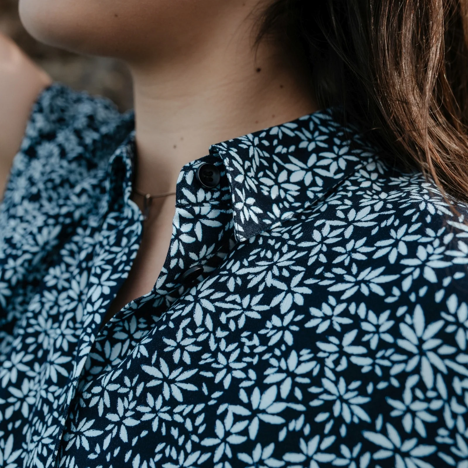 Bluse Emmi mit Blumenmuster - Image 7