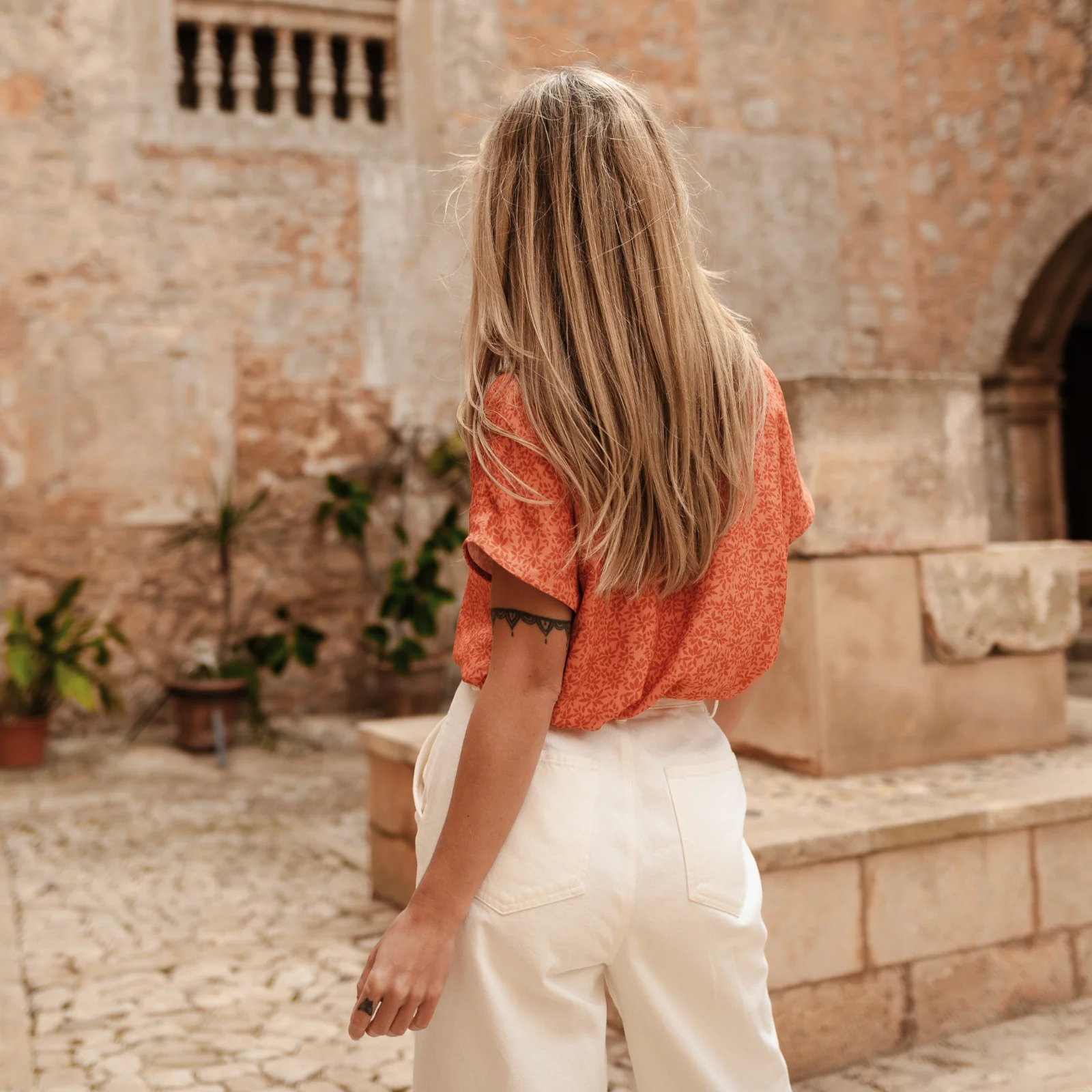 Bluse Emmi mit Blumenmuster - Image 6