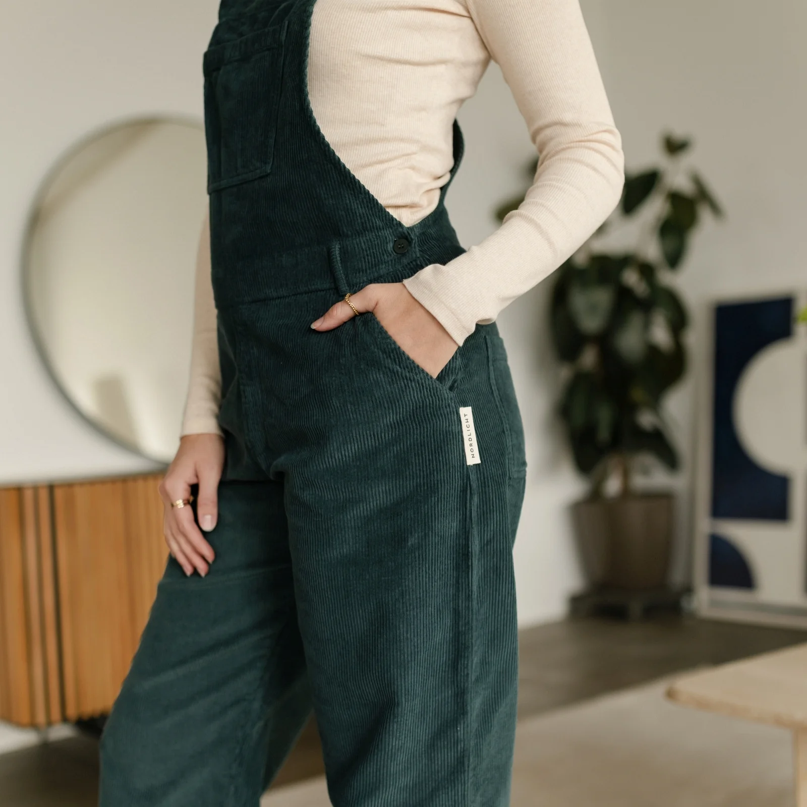 Cord Latzhose Liv - Image 10