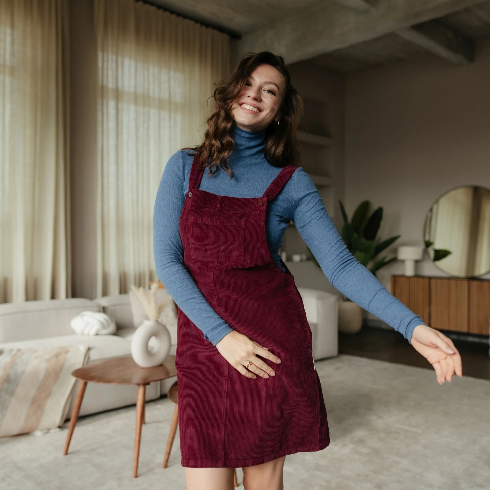 Cord Latzkleid Mika - Image 14