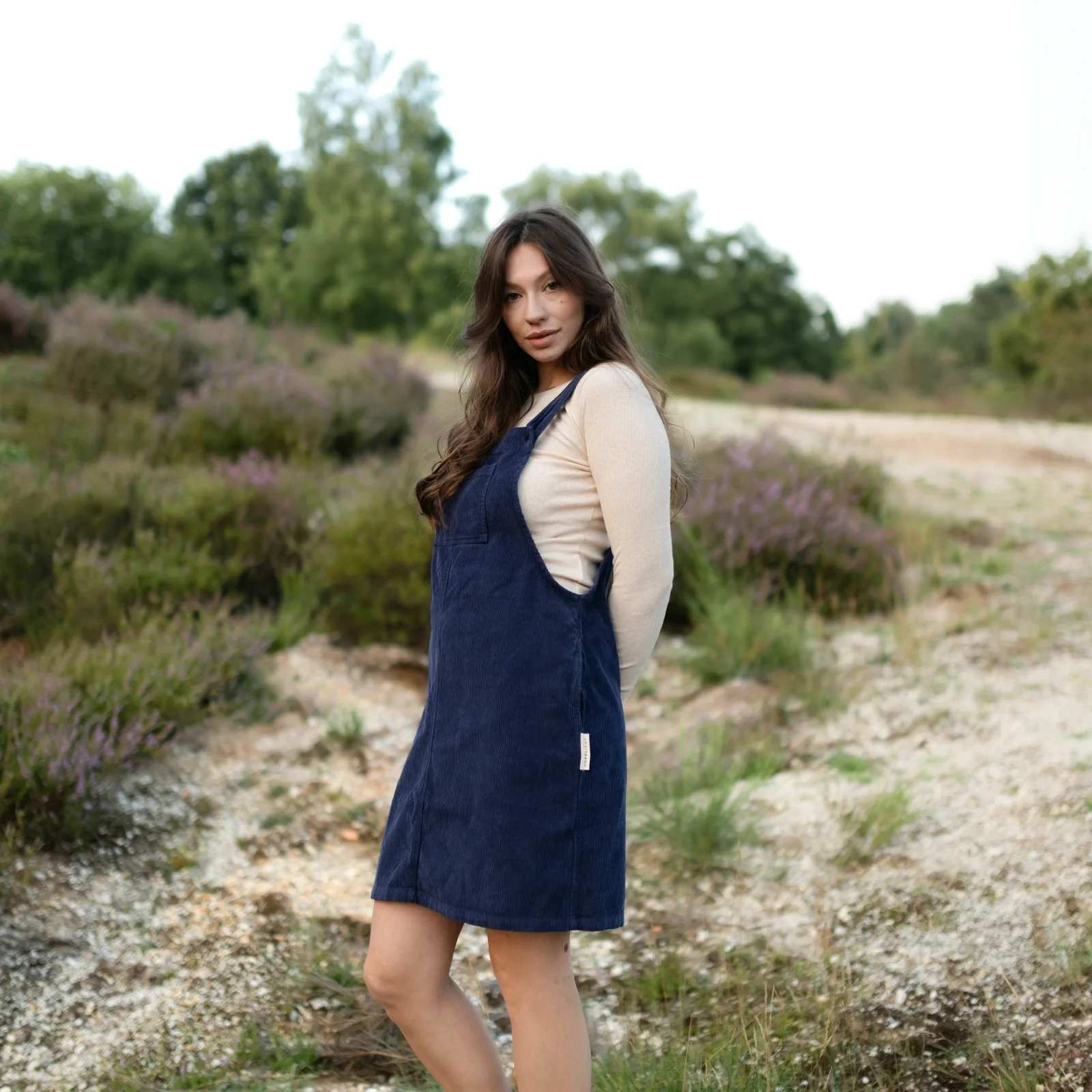 Cord Latzkleid Mika - Image 6
