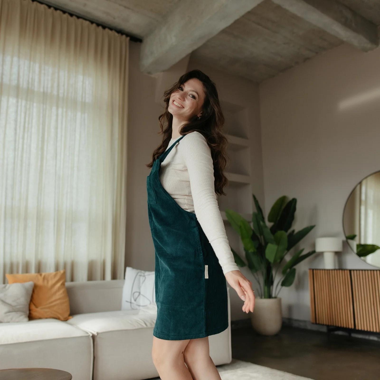Cord Latzkleid Mika - Image 10