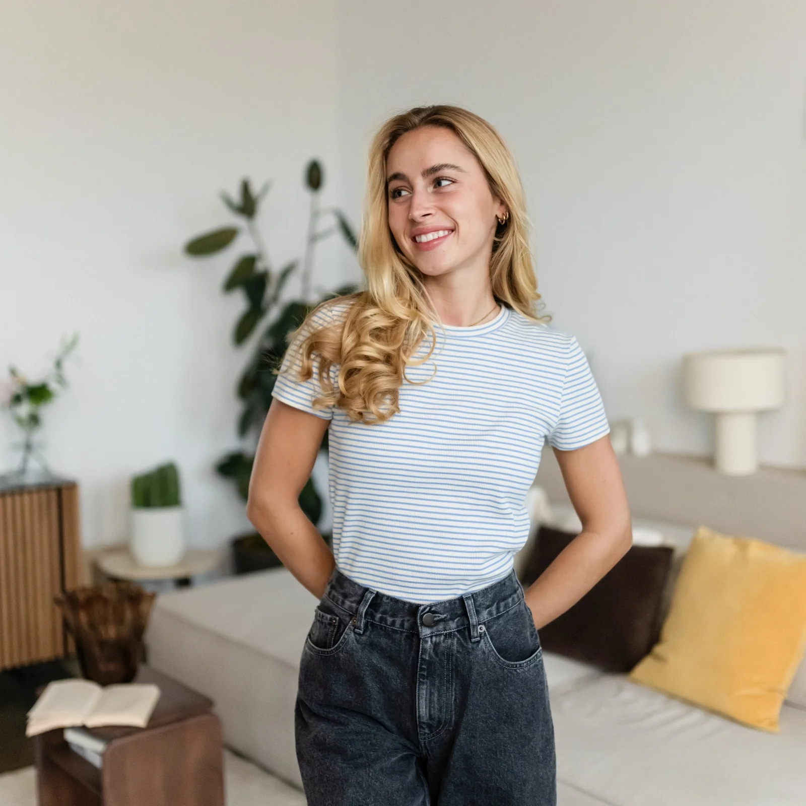 Gestreiftes Ripp T-Shirt Elvie - Image 10