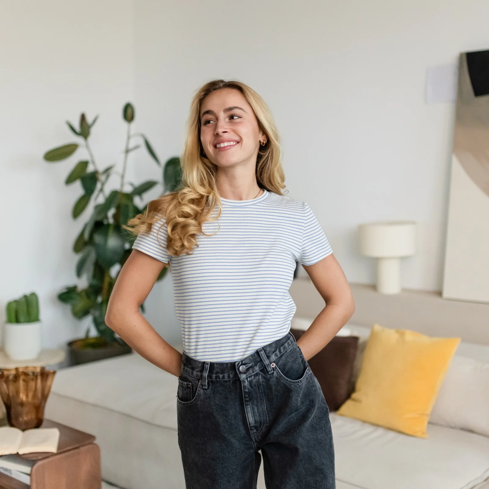 Gestreiftes Ripp T-Shirt Elvie - Image 17
