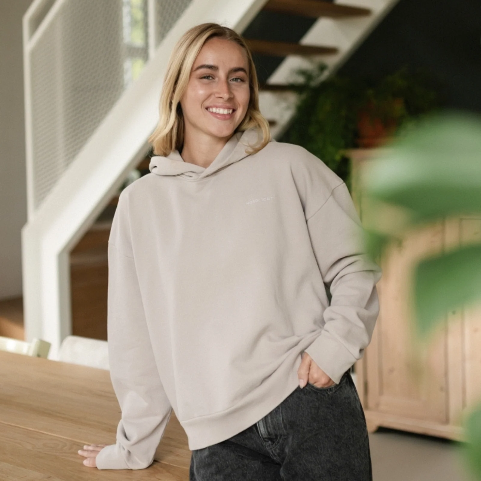 Hoodie Nissa - Image 24