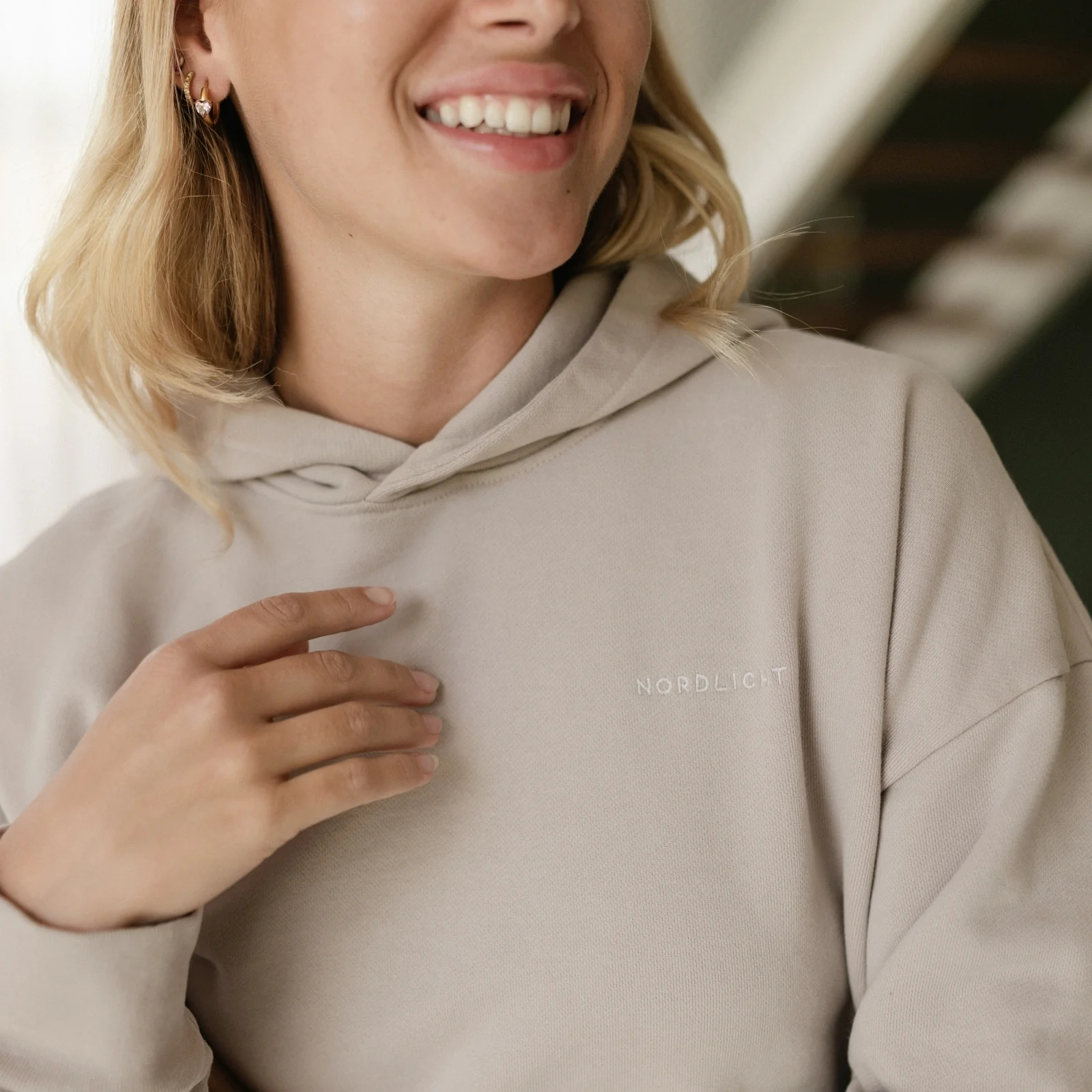 Hoodie Nissa - Image 5
