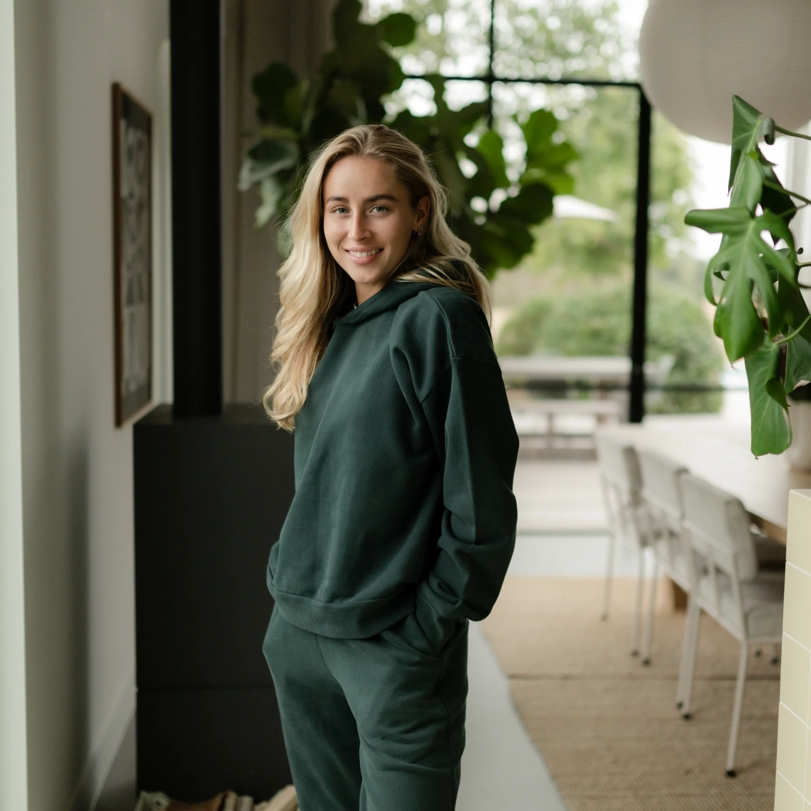 Hoodie Nissa - Image 4