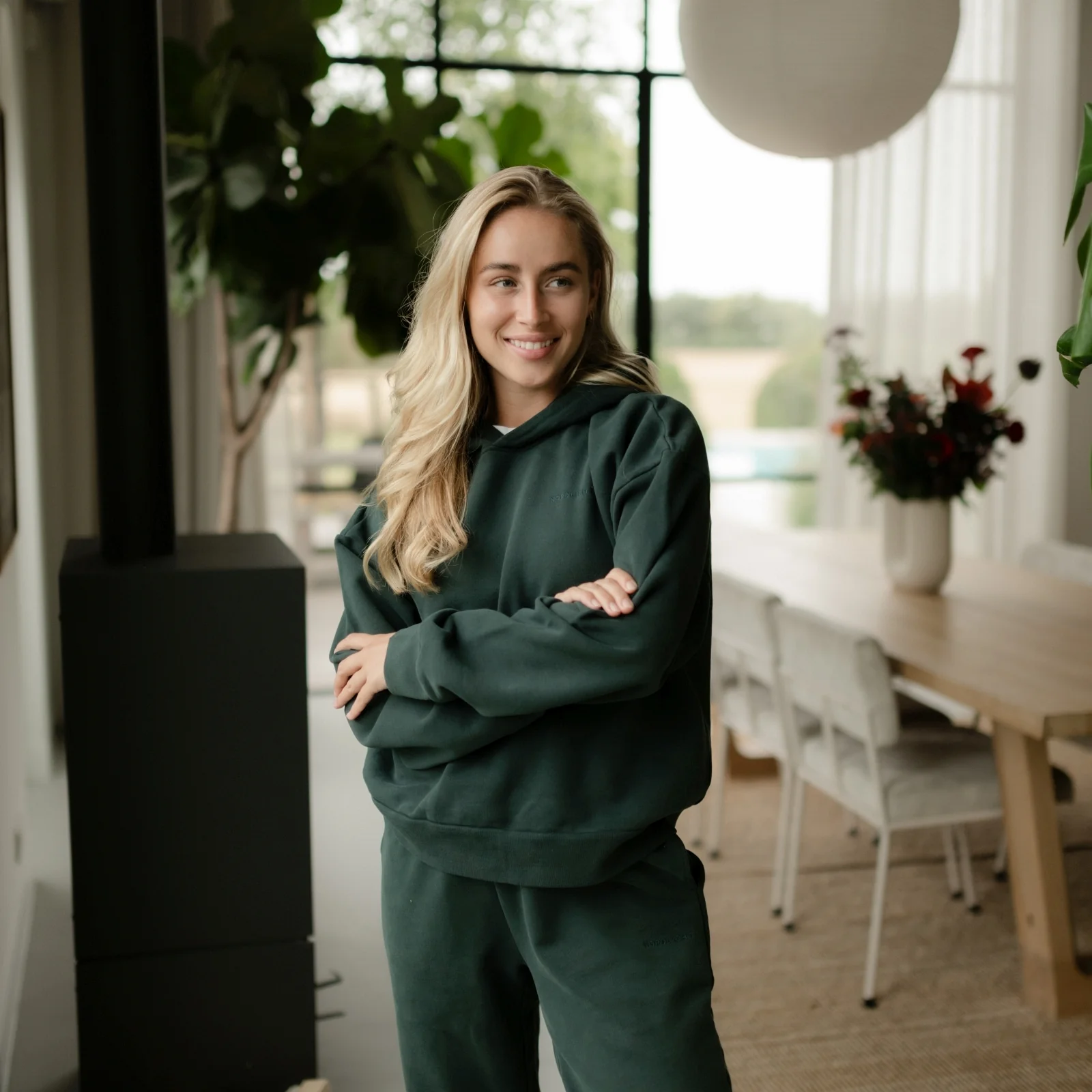 Hoodie Nissa - Image 5