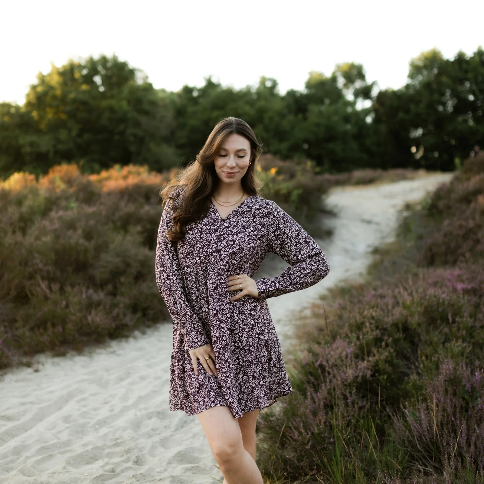 Kleid Ami mit Blumenmuster - Image 5