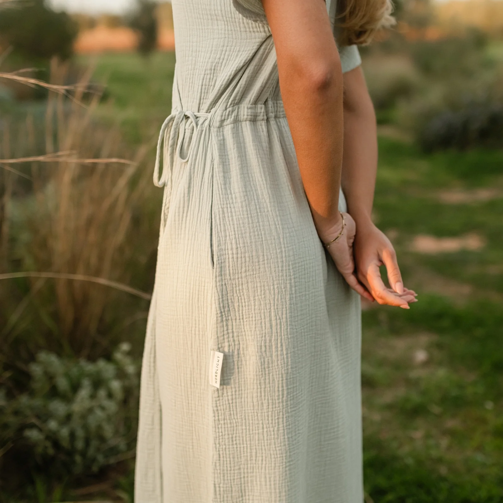 Musselin Midi Wickelkleid Milva - Image 11