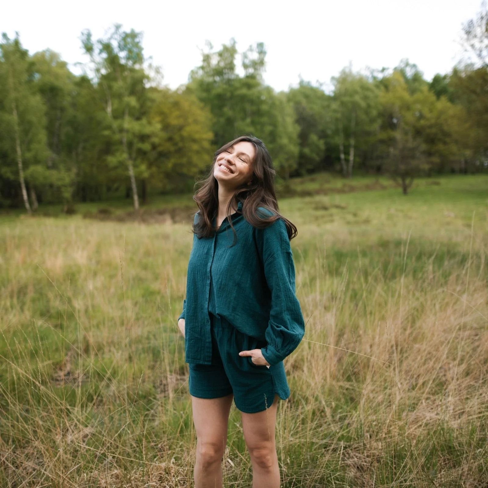 Oversize Bluse Sofia mit Leinenstruktur - Image 8